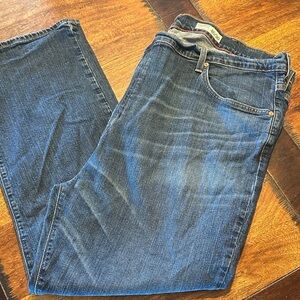 Cremieux relaxed fit jeans size 46/30 EUC